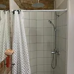 酒店 Les Filles 代尔特布雷